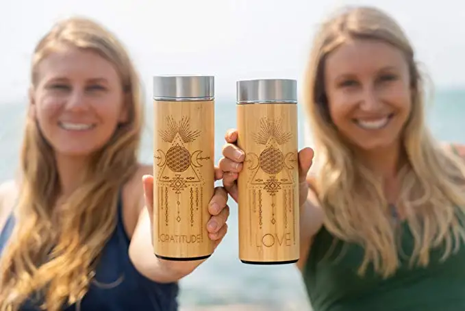 
New Design Insulated Stainless steel bamboo deluxe vacuum flask thermal water bottle 