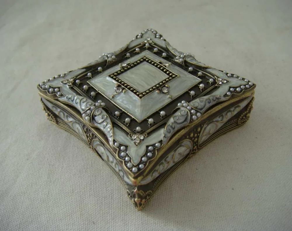Square Antique Plating White Rhinestones Wedding Favor Metal Trinket Box