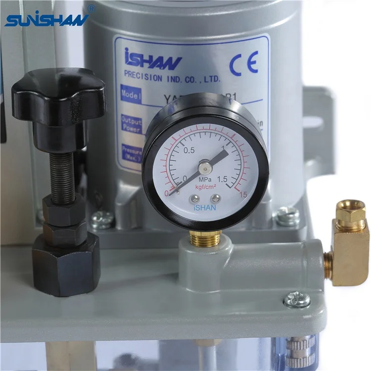 China factory price concrete laser screed machine floor leveling concrete laser screed machine lubrication pump