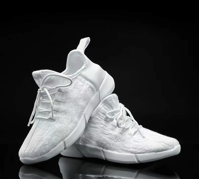 
2019 hot sell women sport shoes for dance with led light up 