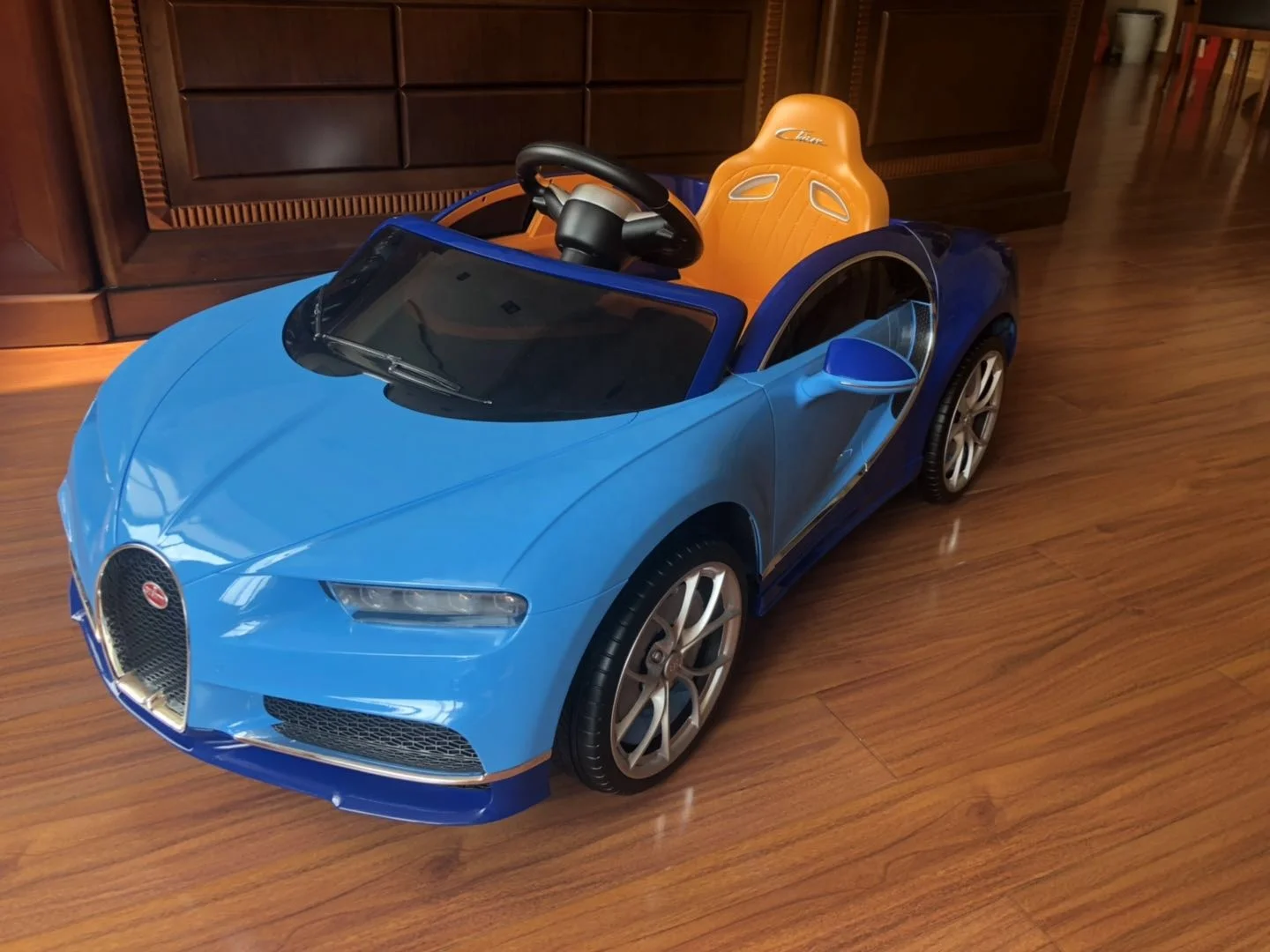 Children Electric Toy Car Price Licenced  Buggati Parental Ride On Car Super Car