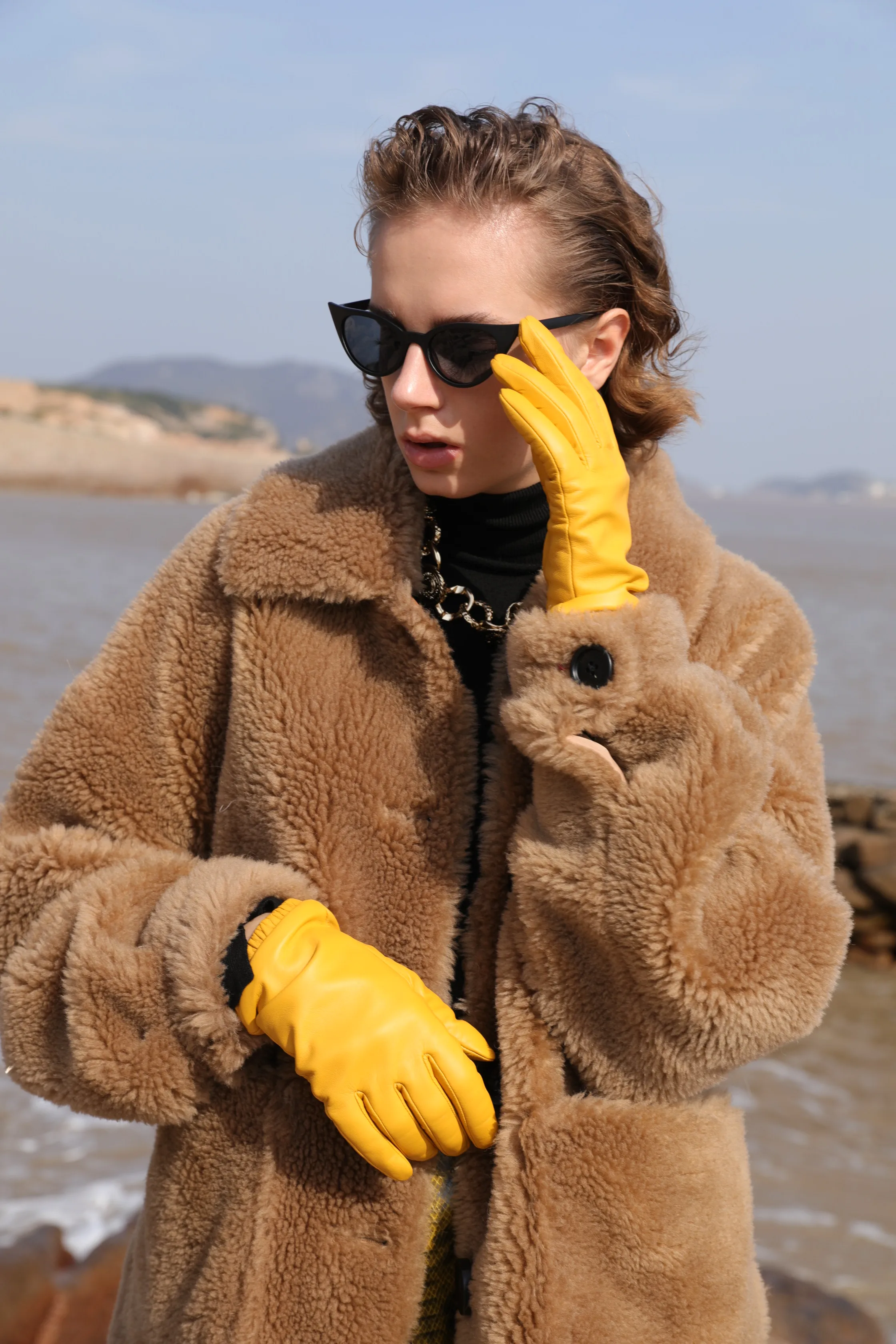 
Manufacturer Offer Best Wholesale Price Oem Fashion Warm Casual Faux Fur Jacket Coats 