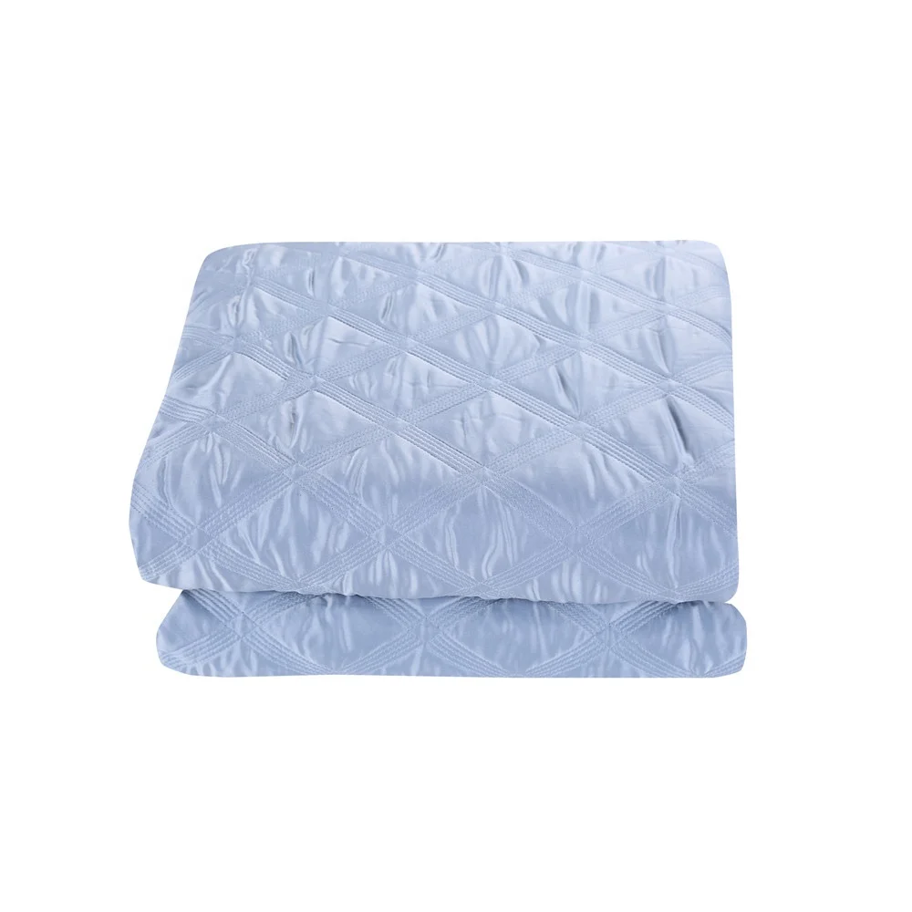 Однотонное стеганое покрывало из атласной ткани