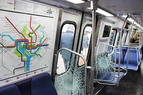 foshan manufacturer high quality 316 Stainless steel round tube  for bus decoration