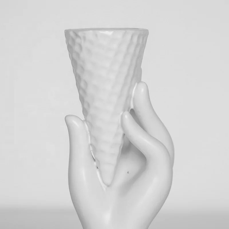 White ceramic hand-held ice cream cone ornaments for home decor