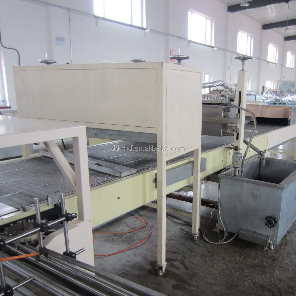 Высокая Производительность Быстрая скорость полуавтоматическая фасовочно-упаковочная установка teaight лампы в форме свечи производственная линия розлива машина для изготовления свечей