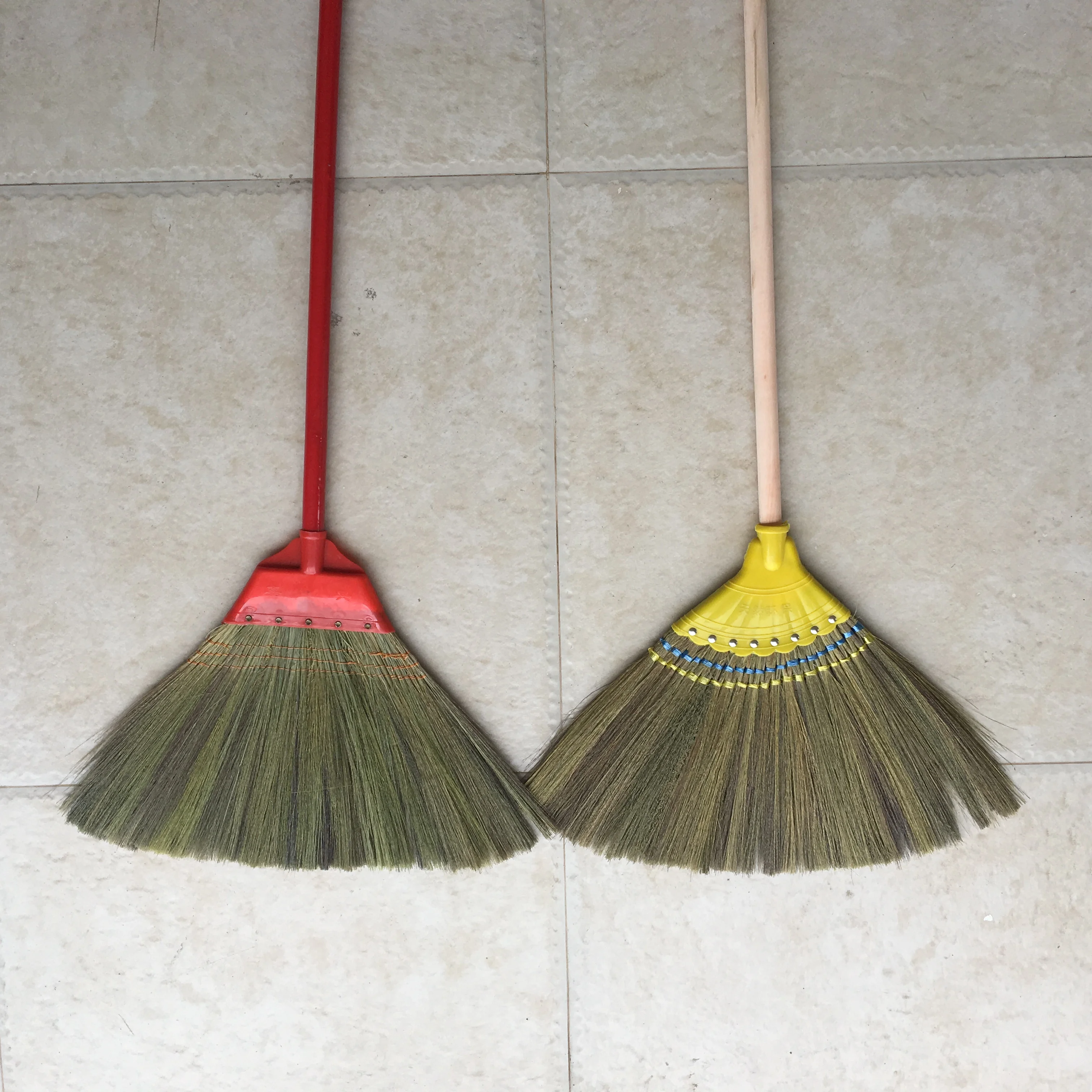 Chinese manufacturer hand maker burma grass broom  with wooden stick