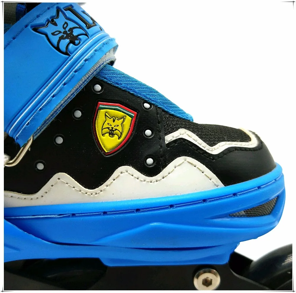 2022 inline skating wheels wholesale led flash 3 wheel adjustable kids roller skate shoes