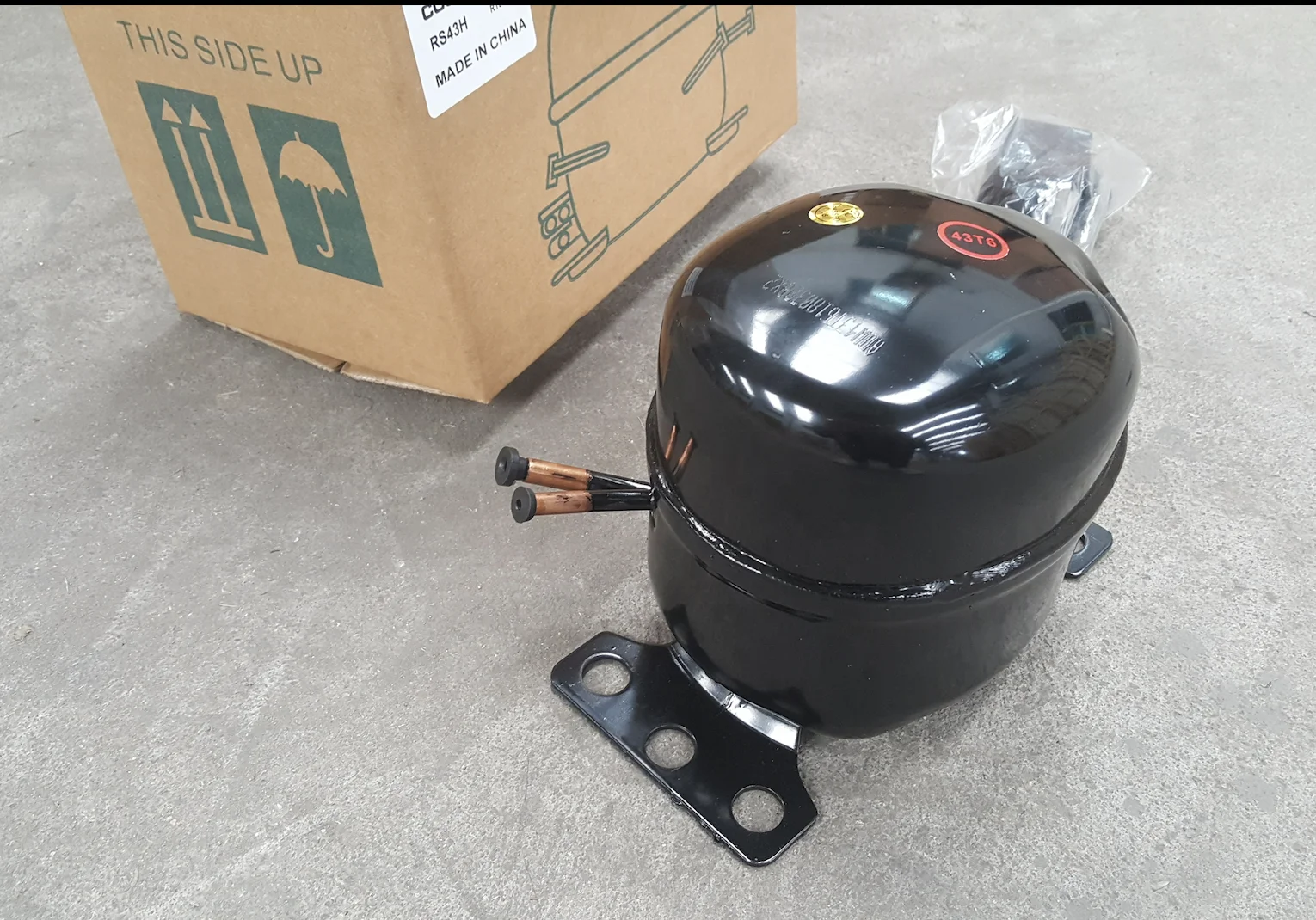 Refrigeration Compressor Factory R600a Fridge Compressors