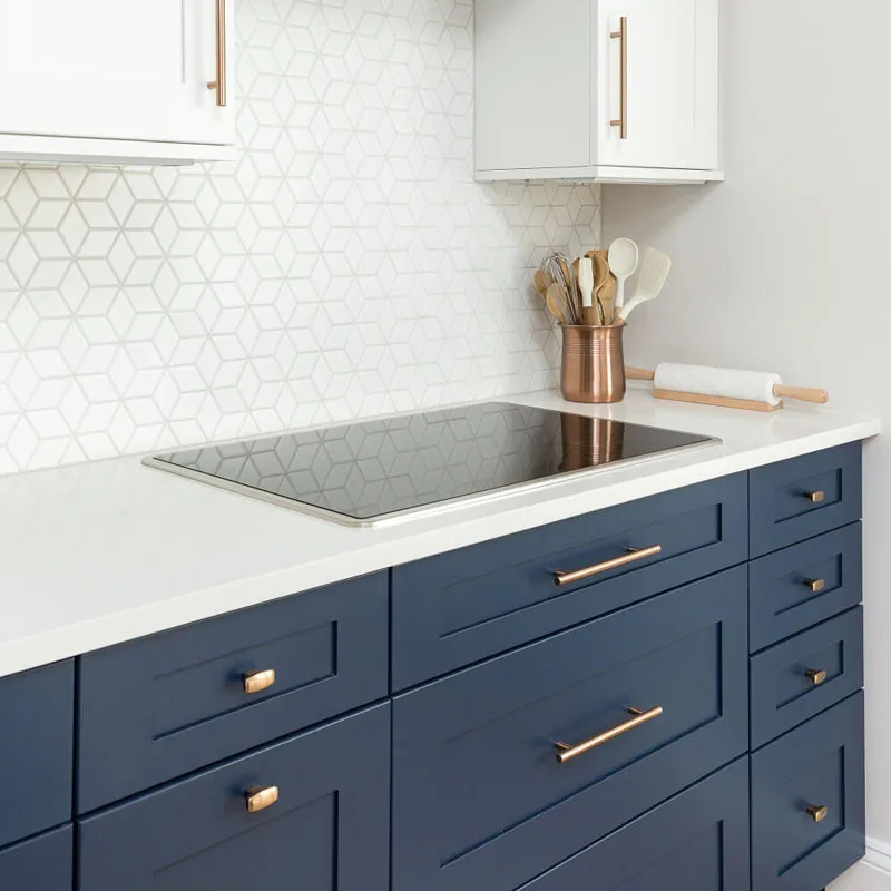 Matt lacquer Shaker Modular Kitchen Cabinets Malaysia