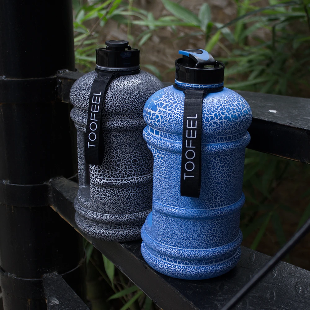 TooFeel manufacturer 2.2L big water bottle with cap and tritan material