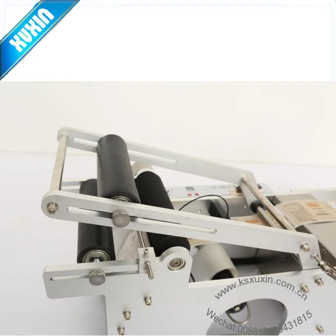 Semi Automatic Round Bottle Labeling Machine with printer X-90