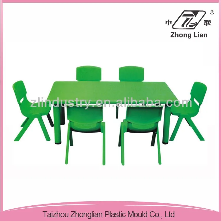 Stable plastic material kindergarten table and chairs