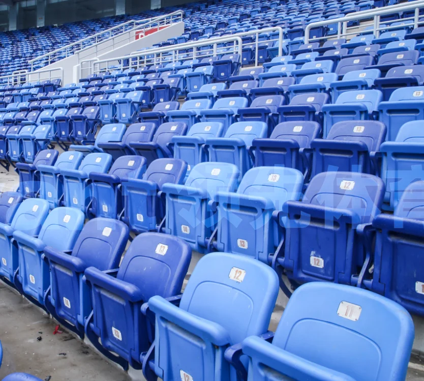 В помещении ткань мягкая в сложенном виде-наконечник на стадион сиденье для стадиона