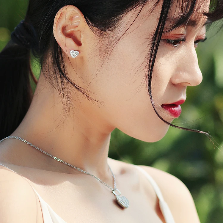 Modalen Lacie Heart Earring Custom Necklace Valentine Hand Bridal Diamond Set 18k Gold Jewelry