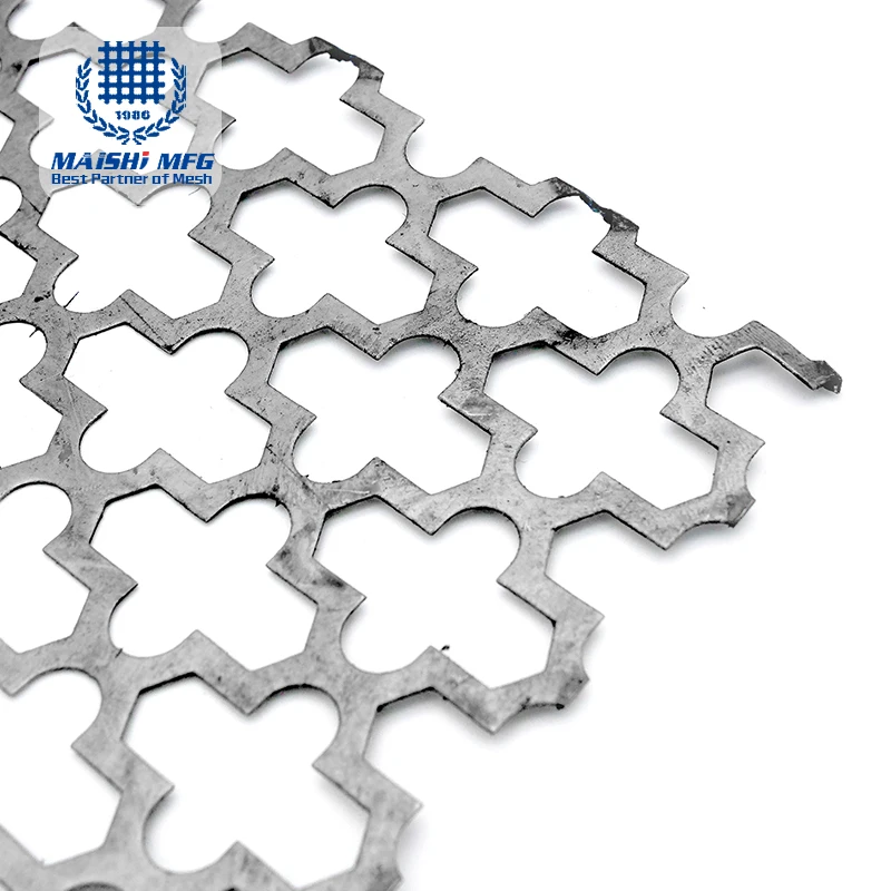 Металлический перфорированный лист по низкой