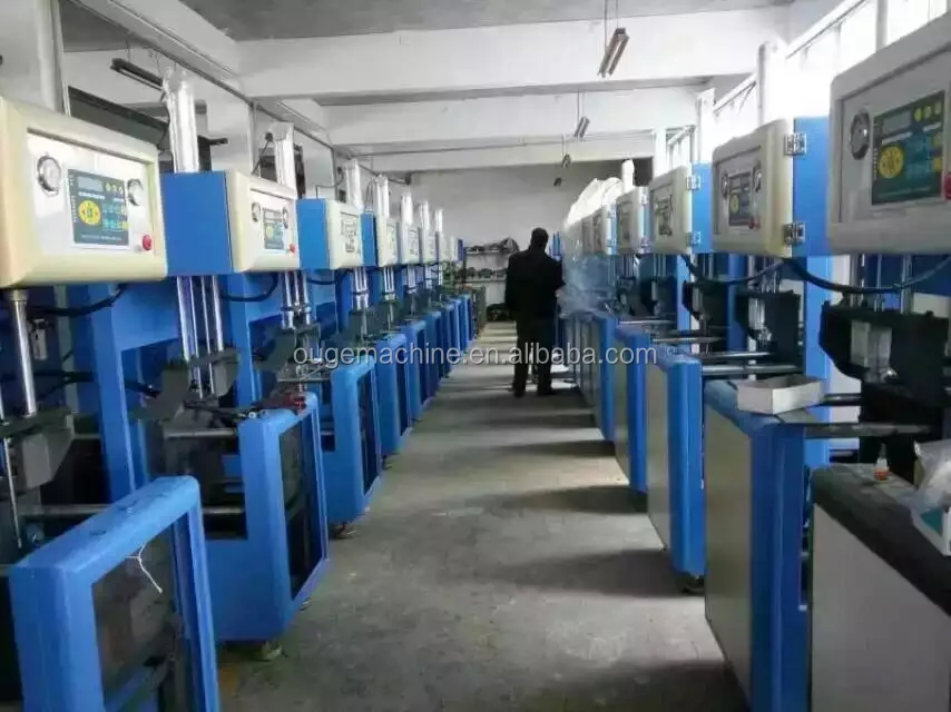 Taizhou Полу Автоматическая 4 Полость Минеральной Воды Выдувные Машины С Автоматической Бутылки