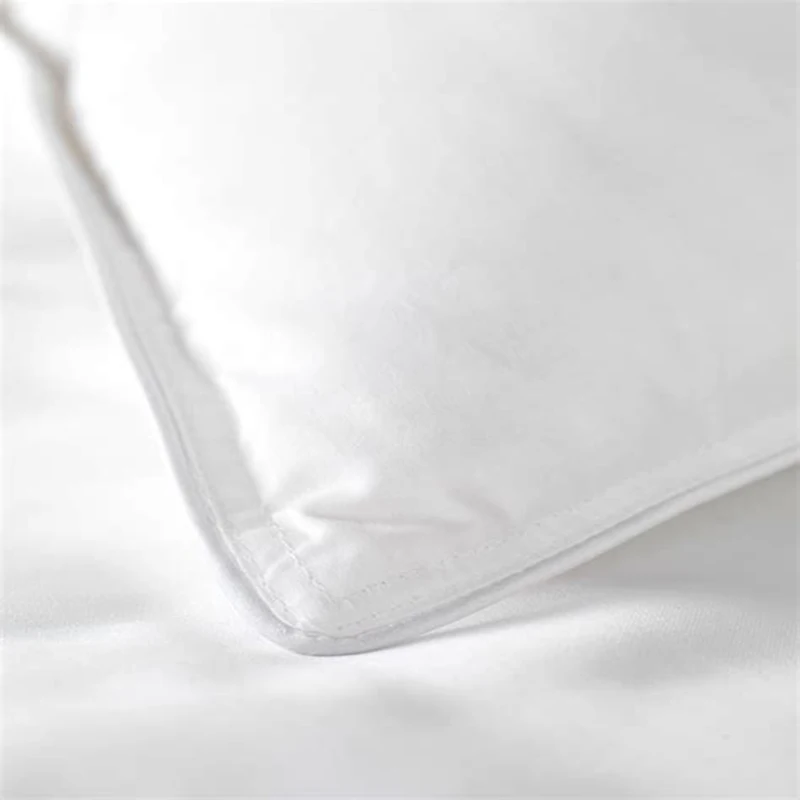 Carefully Crafted Zero Defect White Polyester Microfiber Hotel Collection Bed Pillows for Sleeping