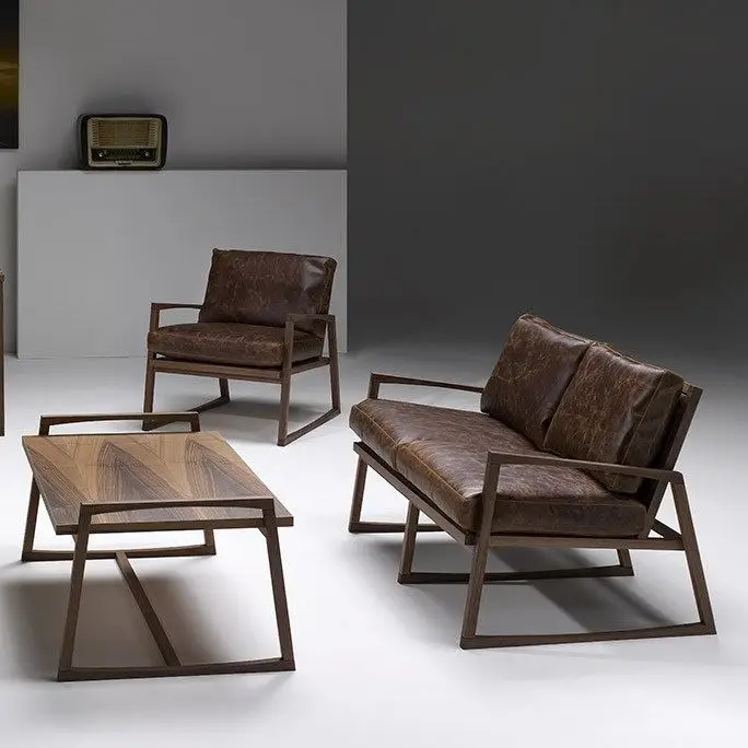 York 1 seater armchair in vintage brown leather / Classical leather chair