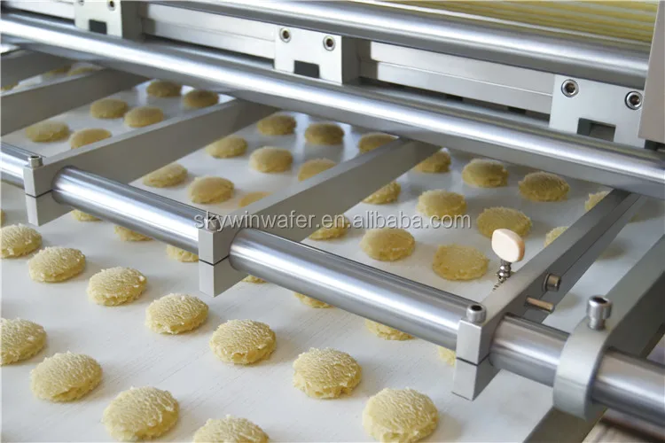 High Speed SKYWIN Small Size Snack Machines Automatic Cookie Depositor & Cookie Cutter Suitable Cookie Dough Cutting Machine