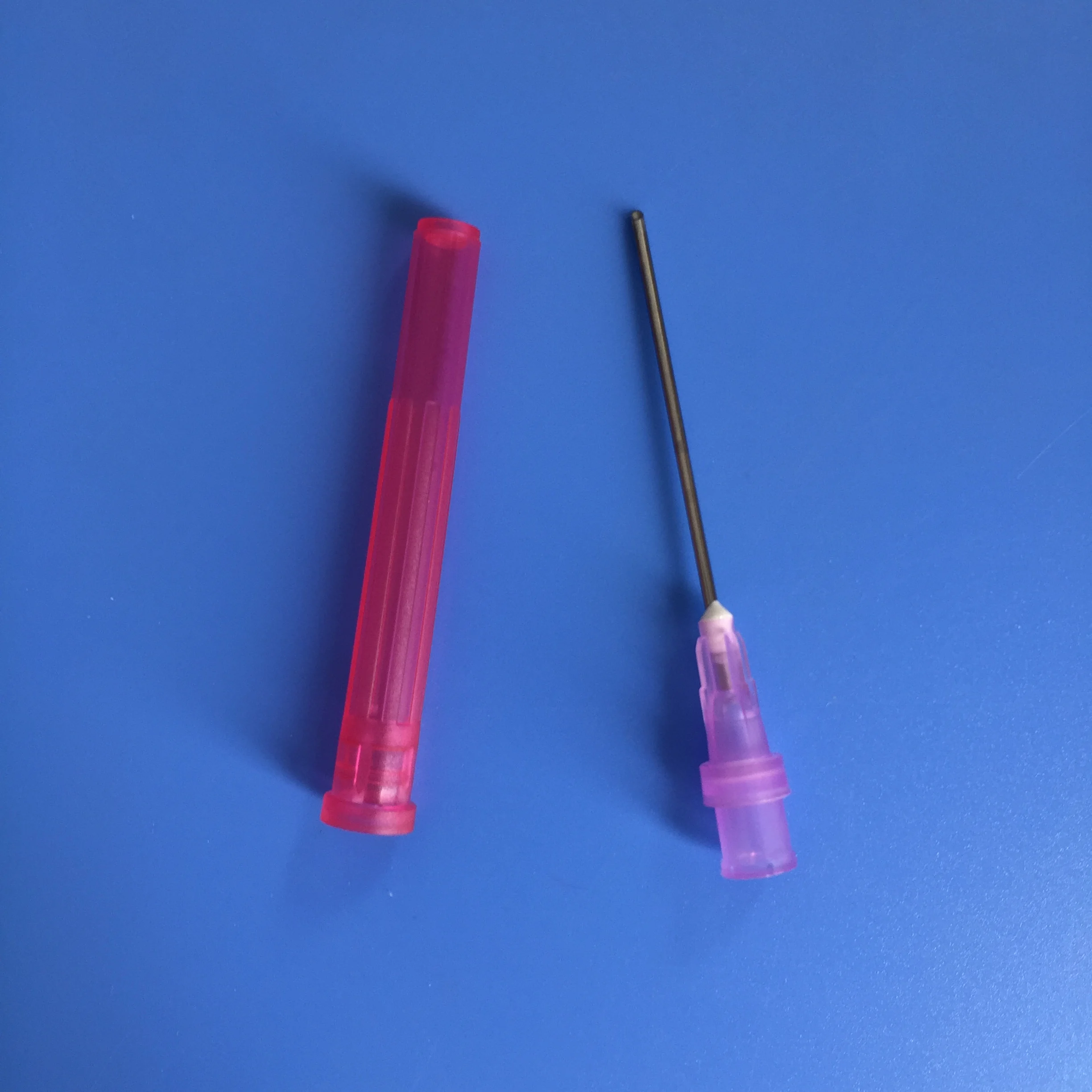 
Blunt Fill Needle With Filter 