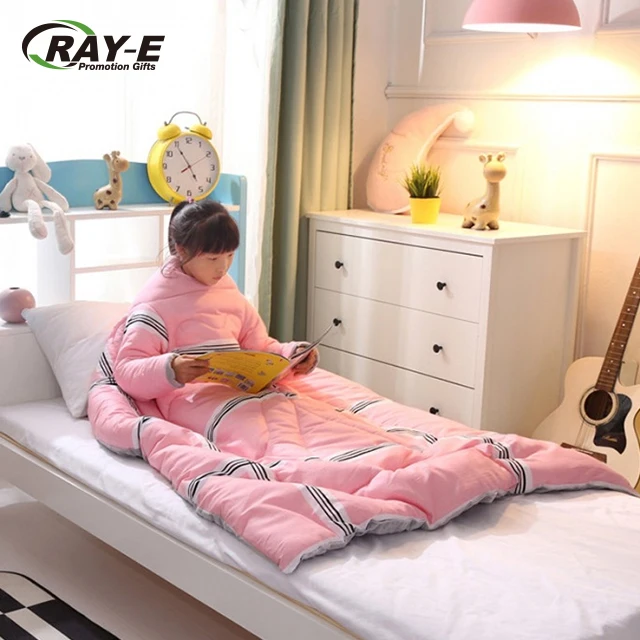 
2019 hot sale winter multifunction warm quilt with sleeves for kids web celebrity new design lazy quilt 