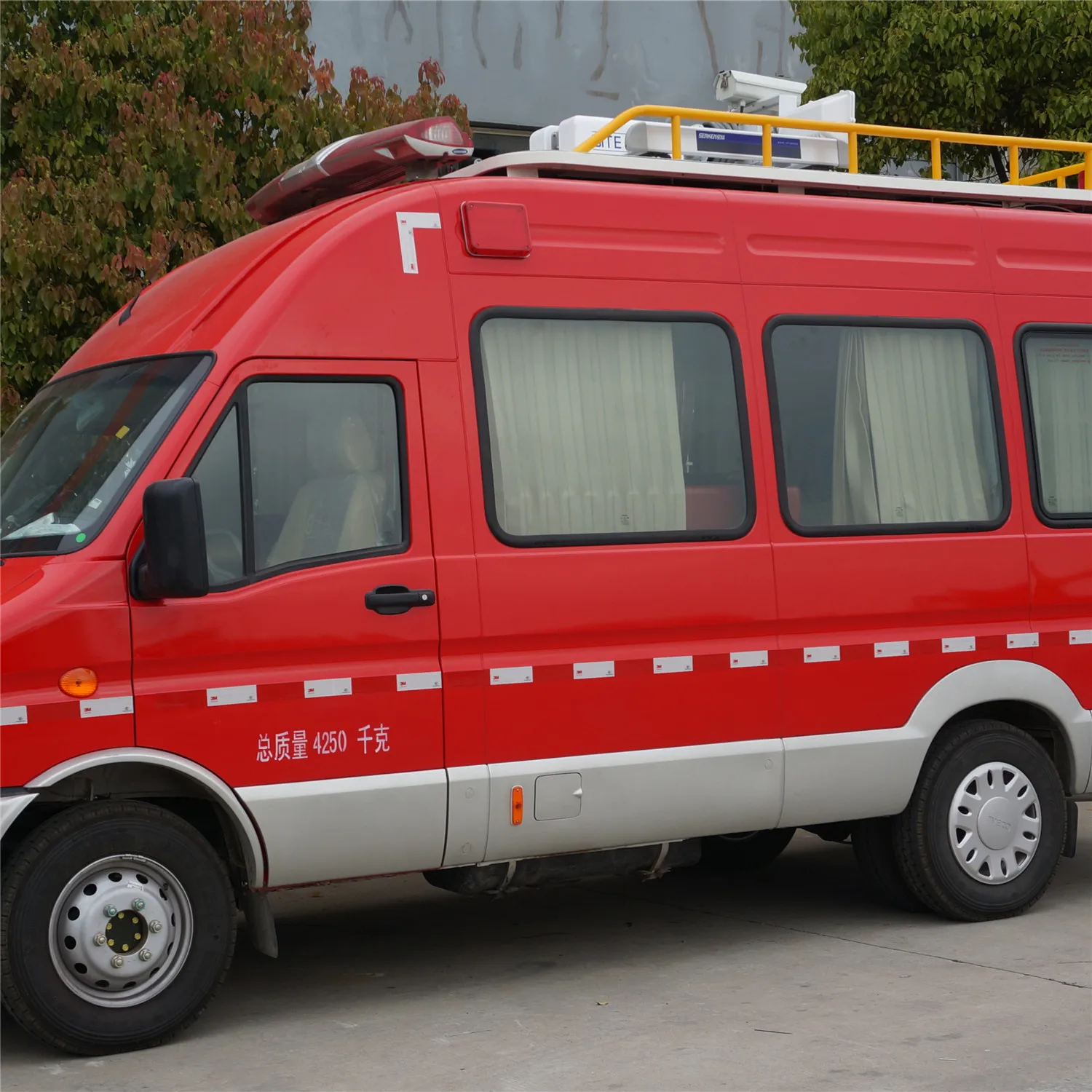 Shanghai JINDUN new generation firefighting communication command vehicle fire truck for sale