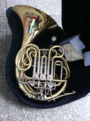 E key 4 pistons Tuba