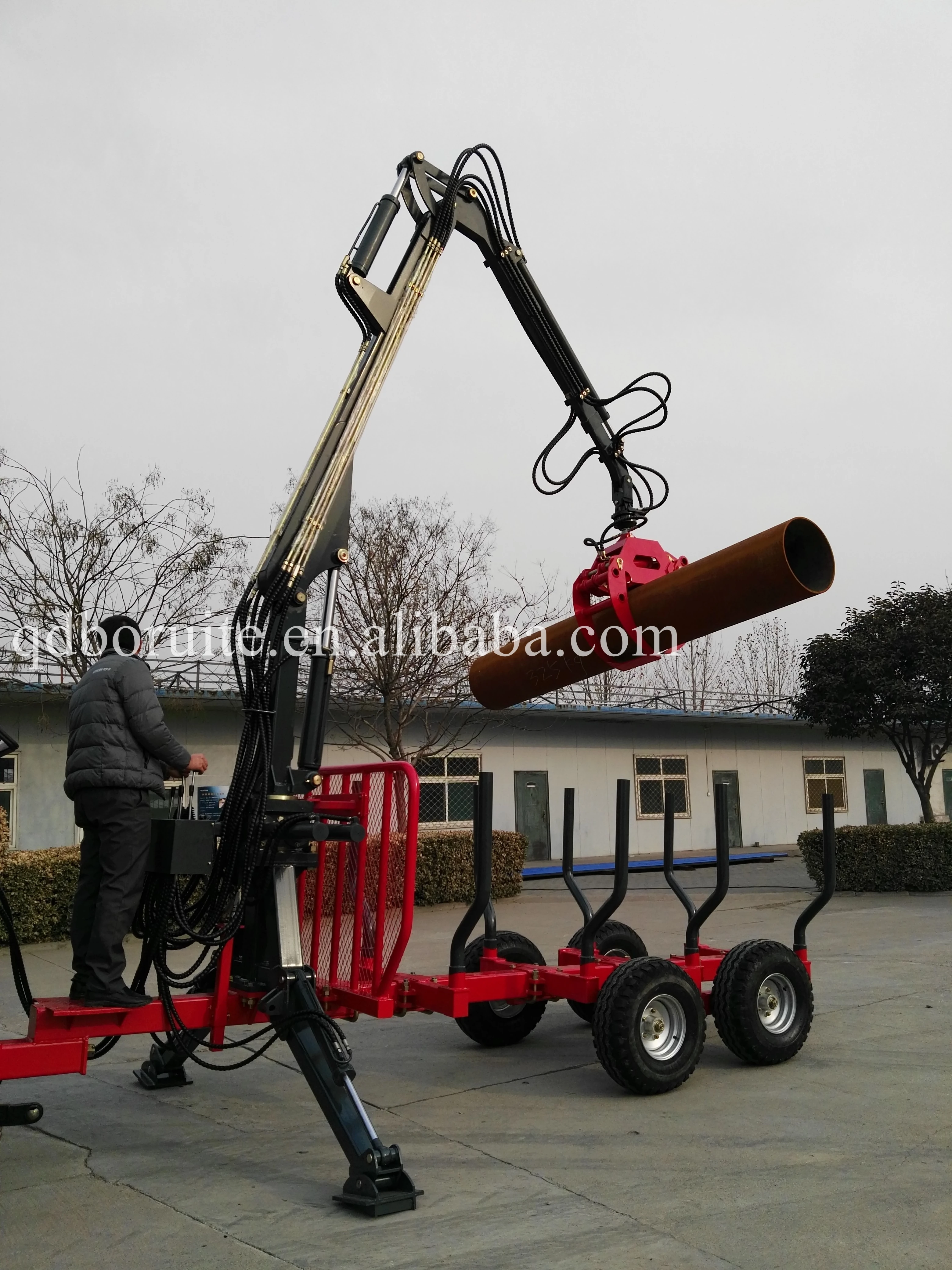 CE Certificate 5 Tons Log Loading Trailer with Crane