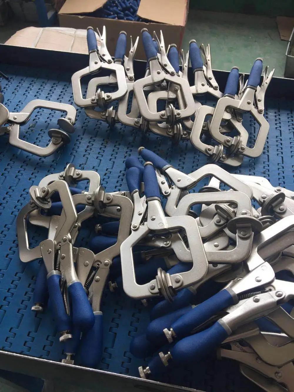 
Clamping Different Shapes Metal Wide Opening Wood Clamp 