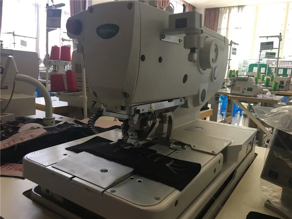 LEJIANG 9820 Computerized Button hole Sewing Machine In Stock