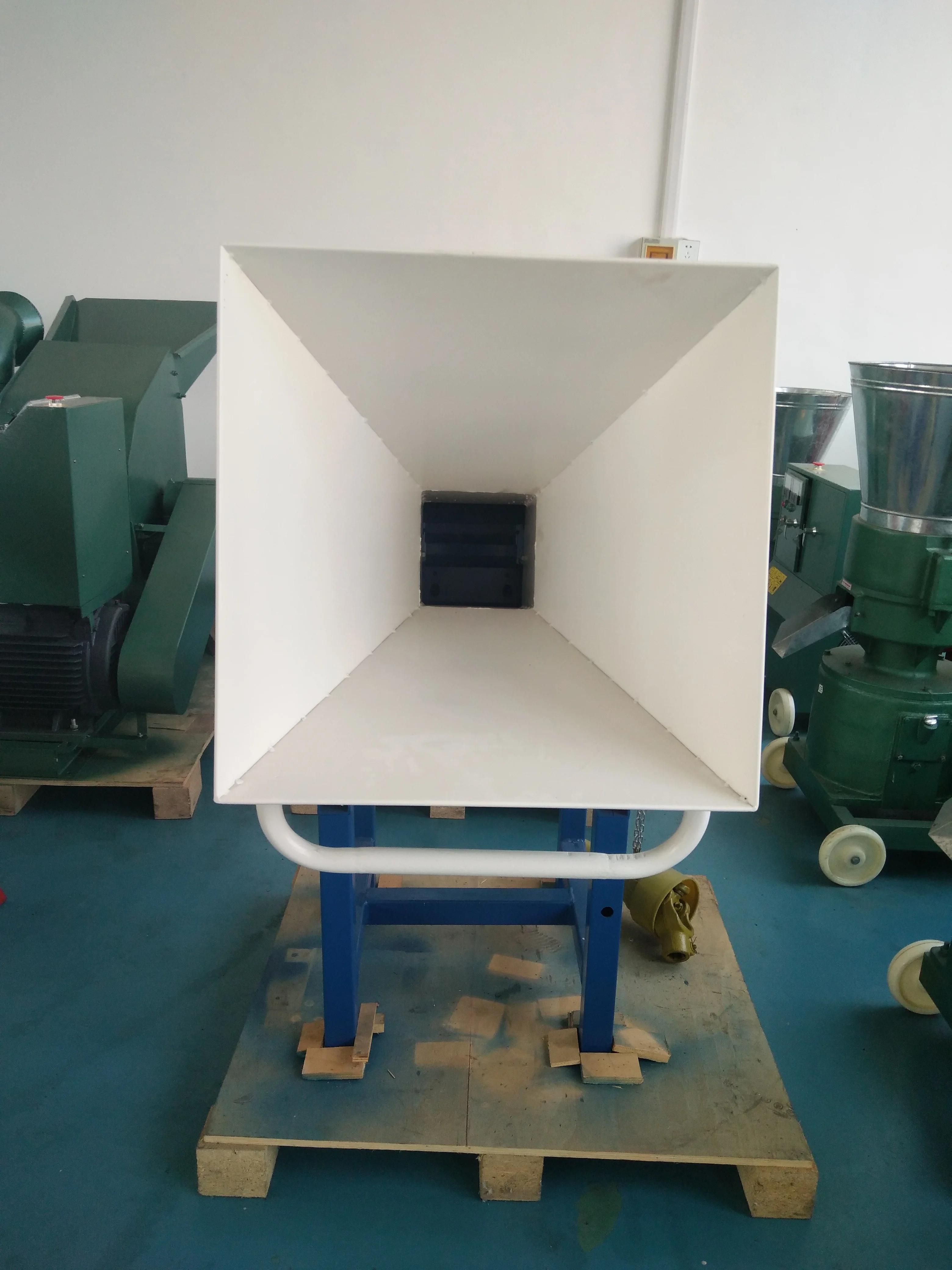 CF158 семья б/у молотковая мельница/мини-мельница для корма животных