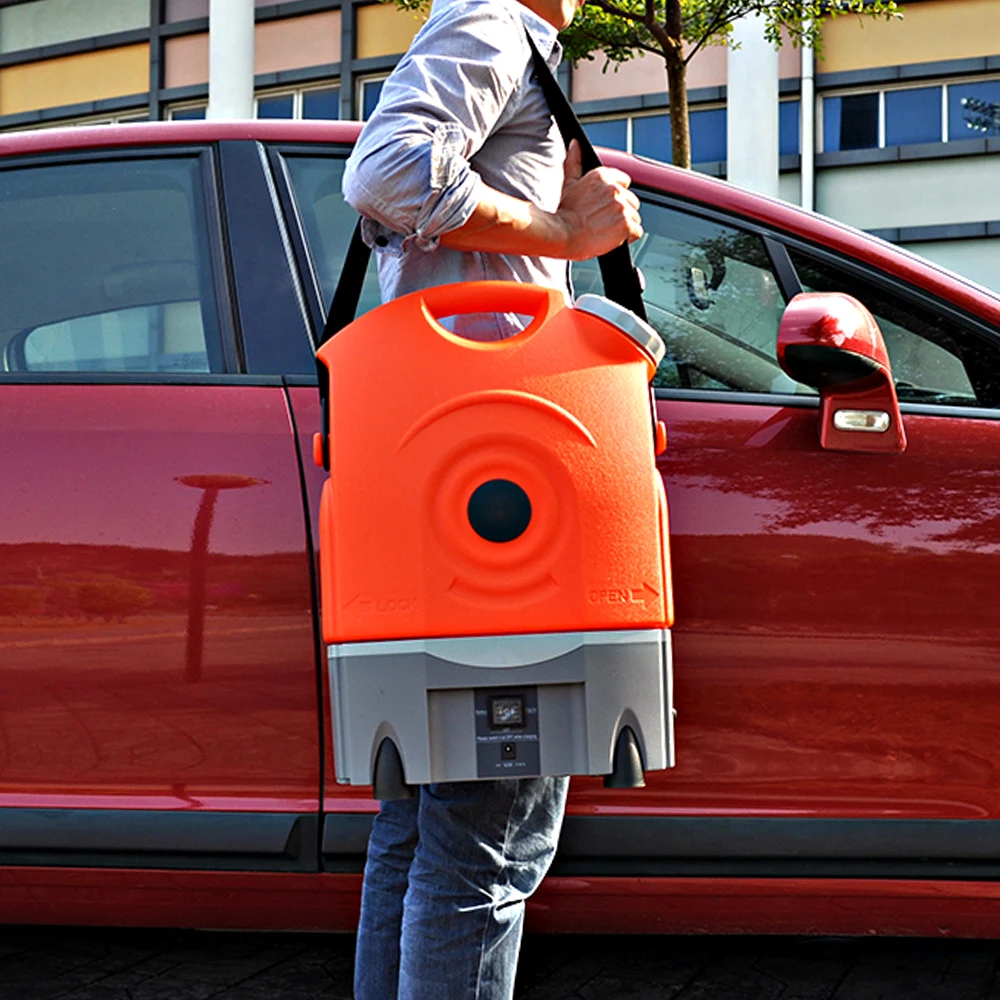 Factory Direct Multipurpose Portable Spray Washer with Water Tank Built-in Rechargeable Battery For Car Washer set