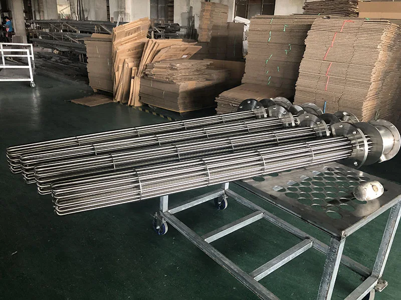 Electric tubular immersion heater heating element for oil