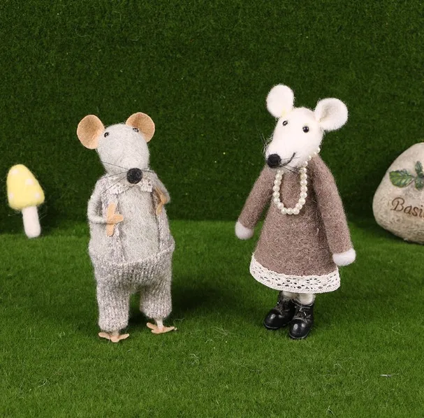 
Passed CE High Quality Handicraft Cute 100% Wool Felt Animals for Toys 