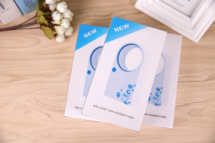 High Quality Cute Portable Handheld USB Mini Air Conditioner Desktop No Leaf Bladeless Fan
