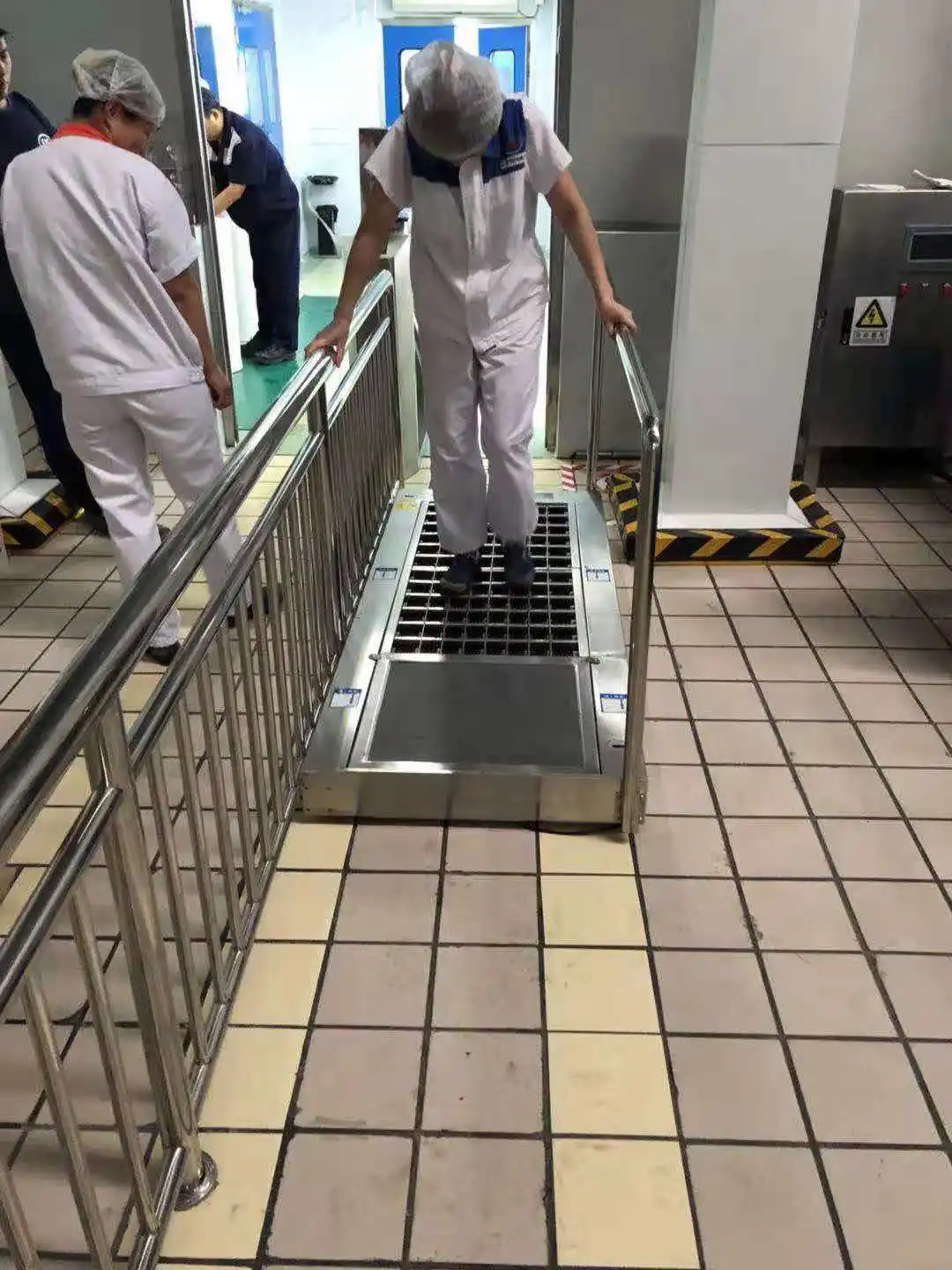 SLEMON RW series professional sole cleaner for entrance cleanness management