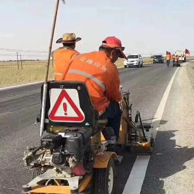 
China Famous Trademrak HW Safe Thermoplastic Automatic Road Marking Machines for asphalt High way 