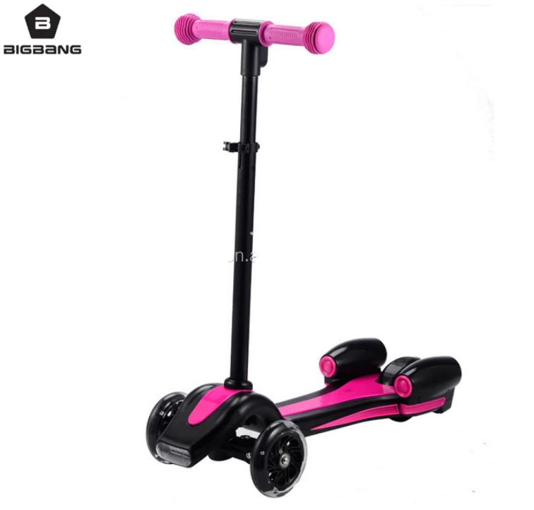 
BIGBANG HANGZHOU 3 flashing pu wheels new scooter toy rocket type sprayer kids kick scooter for sale 