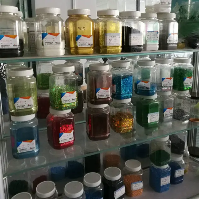 Wholesale Solvent resistance glitter powder holographic nail glitter