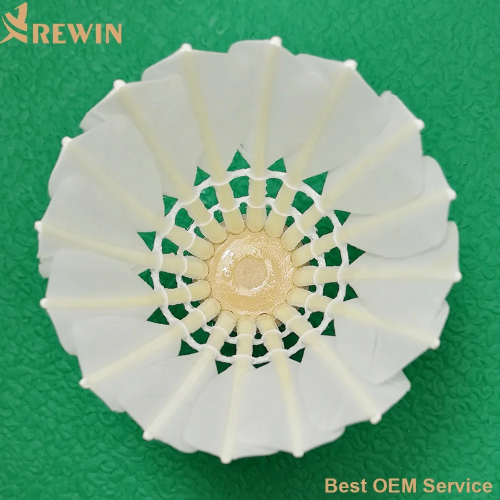 Durable duck feather badminton shuttlecock CHAMPION NO.9