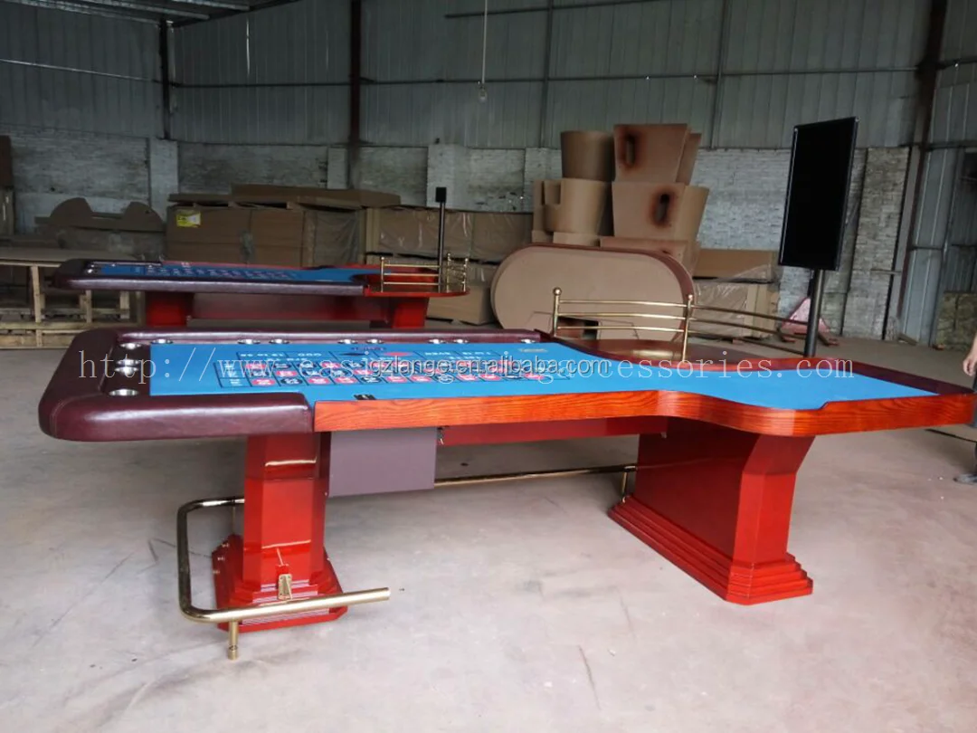 110 Inch Standard Size Roulette Table Gaming Table With Roulette Wheels