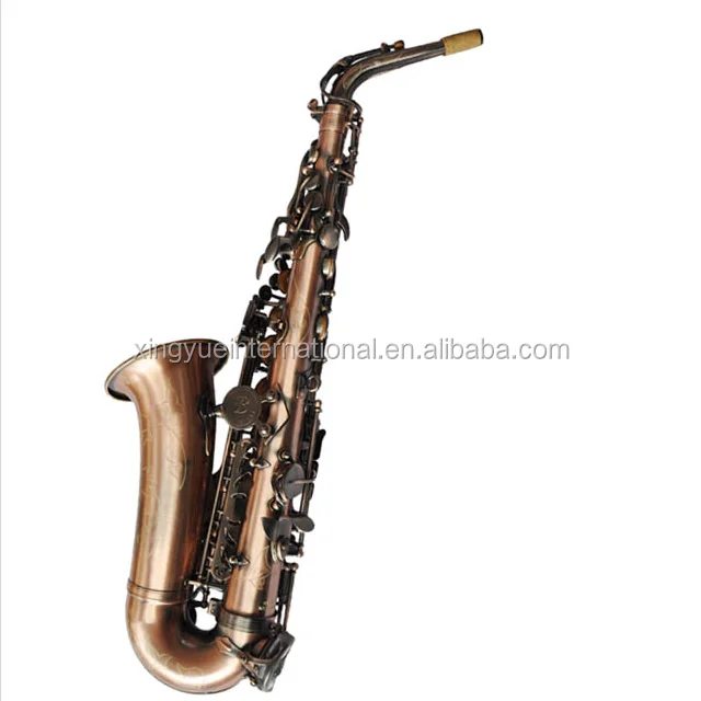 Антикварные музыкальные инструменты alto saxo