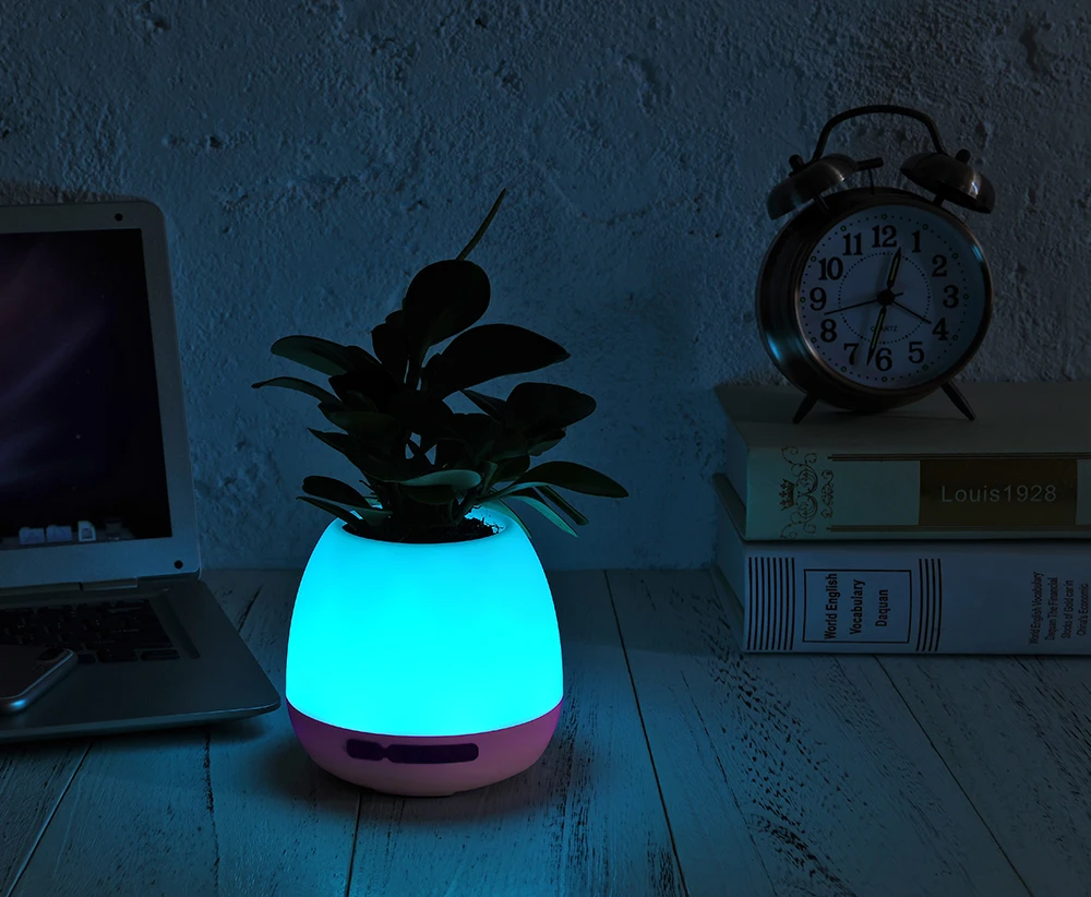 Promotion romantic atmosphere night light Colorful LED Night Light- Piano Music Playing Creative Wireless Speaker for