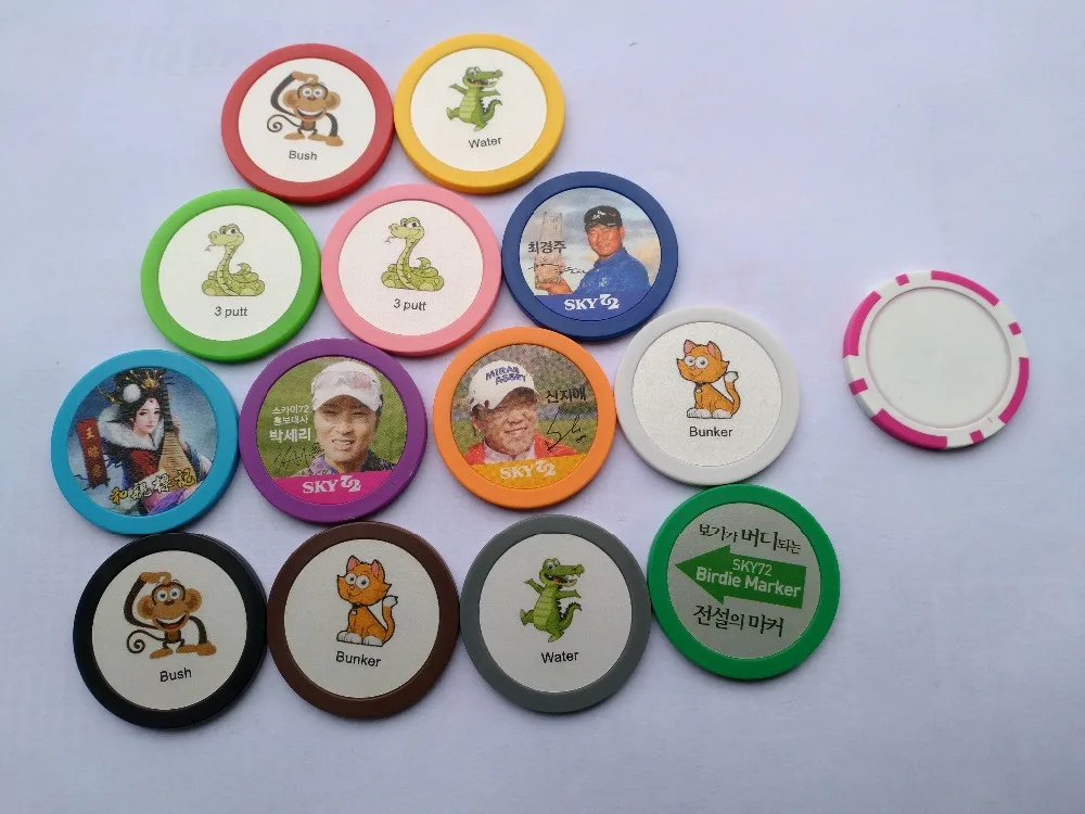 single color 11.5G 40MM Colored token with metal insert