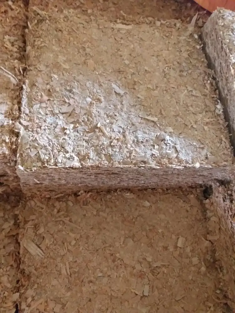 WOOD SHAVINGS FOR ANIMAL BEDDING/10mm-30mm