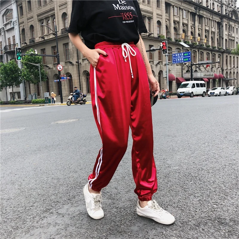 Factory Supply Quality Fashion Hip Hop Style Women Side Stripe Patch Sweatpants Satin Gloss Women Jogger Pants