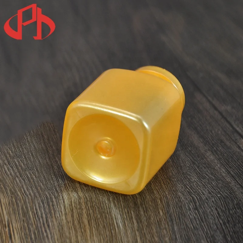 Pet Vitamins Tablets Pill Medecine Bottle square pharmaceutical capsule bottle