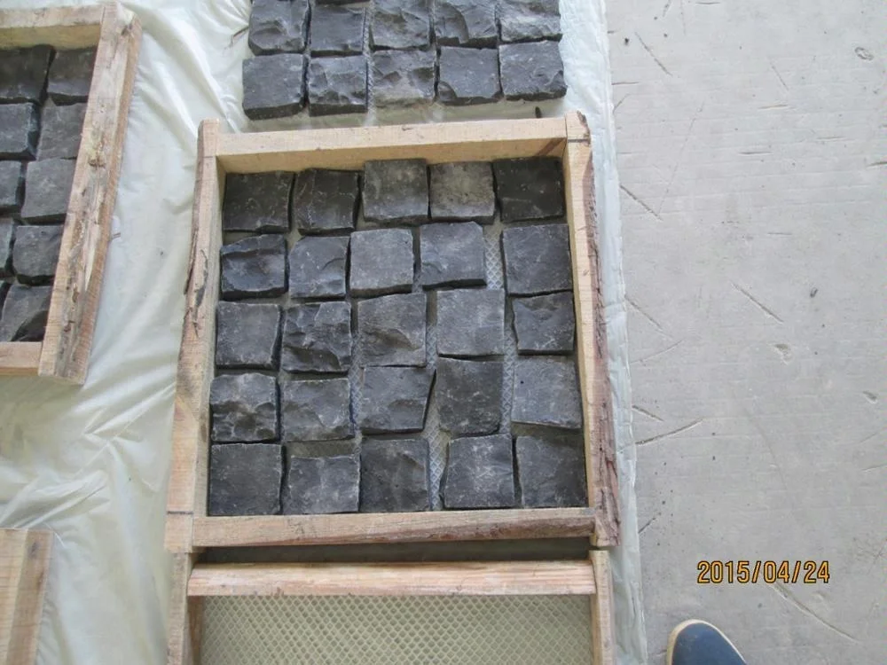 Granite Mesh Backed Cobblestone Pavers Natural Stone Mesh Tile