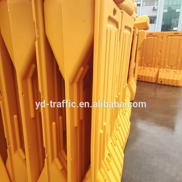 New product flood inflatable water barrier,plastic construction barrier